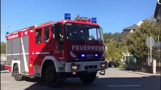 Stadt amp Presslufthorn gleichzeitig Feuerwehr Selbitz auf Alarmfahrt zu einem VU [upl. by Aed]