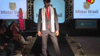 Desfile individual  Mister Brasil 2011  p4 [upl. by Ynafets]