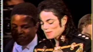 Michael Jackson ampThe Jackson 5 Rock and Roll Hall of Fame 1997 [upl. by Lila]