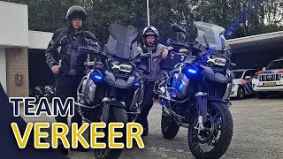 Politie  Onopvallende Politiemotor  Verkeerspolitie  220 KMU [upl. by Lebasy670]