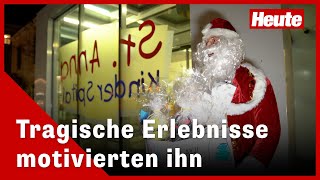 FünfhausSanta besucht das St Anna Kinderspital [upl. by Enohsal821]