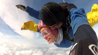 Tandemsprung von Caroline bei skydive nuggets in Leutkirch [upl. by Jaella]