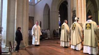 La messe Chrismale à Quimper  5  Liturgie de lenvoi [upl. by Llewkcor817]