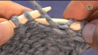 Tutorial zu den Grundtechniken des Strickens Stricken einer linken Masche [upl. by Rudolfo]