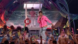 KYLE  iSpy ft Lil Yachty 2017 Teen Choice Awards Performance [upl. by Kresic]