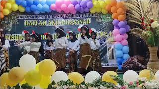 Tari Wonderland Indonesia Kelas 1B MI Darul Huda Gayaman [upl. by Relyks505]