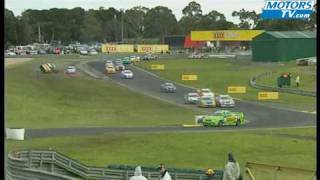 Gros crash V8 Utes 2009 Sandown [upl. by Akinot]