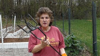 The Yard Butler Hand Tiller for Raised Beds [upl. by Wing]