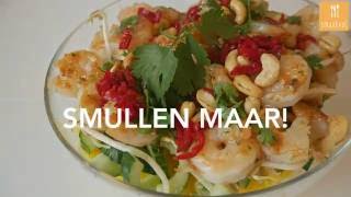 Oosterse salade met wok garnalen [upl. by Hairas]