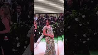 Alia bhatt at met gala 2024 [upl. by Ogir]