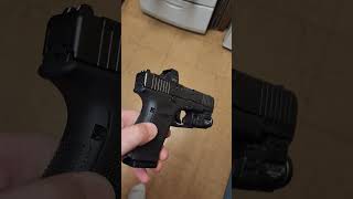 EDC PERFECTION GLOCK 19 GEN 5 MOS W HOLSOSUN SCS AND STREAMLIGHT TLR7x Hellhound arms holster [upl. by Durwyn]