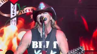 Bret Michaels every rose has its thorn up front v I p 2024 live front row another zues in the t a [upl. by Avaria]