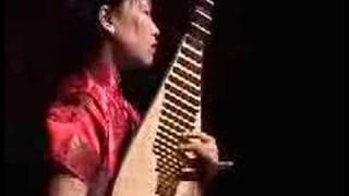 Chinese music  traditional pipa solo by Liu Fang 霸王卸甲 劉芳琵琶 [upl. by Ogdan]