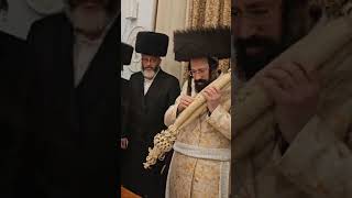 Mezibuz Rebbe Smelling Besamim During Havdalah [upl. by Agnella]