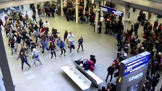 Flash Mob at St Pancras International NYE 2010 [upl. by Ramon883]