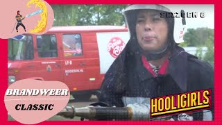 Hooligirls S08E03 Brandweer [upl. by Barnaby]