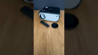 Vidéoprojecteur ThundeaL TD97W en cours de test [upl. by Ashling]