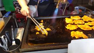 Taiwan Street Food Blowtorch Roasted Chicken with Cheese in Taipei [upl. by Gnet]