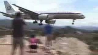 Awesome Landing at Toncontín International Airport [upl. by Nemzaj]