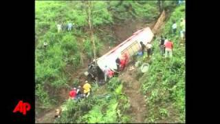 Raw Video Bus Crash Kills Dozens in Ecuador [upl. by Odnalra271]