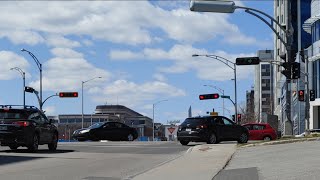 Right Turn Overlap amp Split Phasing at Rte de IEglise amp Blvd Laurier in Quebec City [upl. by Celina]