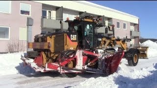 Cat 140M  Mählers SVH4 Sideplough  Snow clearing [upl. by Ha]