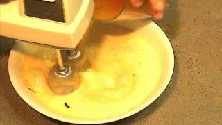 Comment faire la sauce grecque oeufcitron Avgolemono [upl. by Oz706]