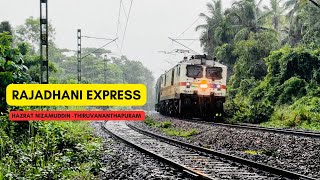 Heavy Rain Rajdhani Express 12431 Thiruvananthapuram Central  Hazrat Nizamuddin [upl. by Suisyola]