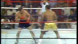 Boxing  1981  10 Rnd Heavywwightt Bout  Gerrie Coetzee VS Renaldo Snipes imasportsphile com [upl. by Assilem]