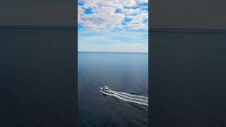 Tollycraft 44 just cruising water boating boatlife luxuryyachting motoryacht calmwaters [upl. by Andromede]