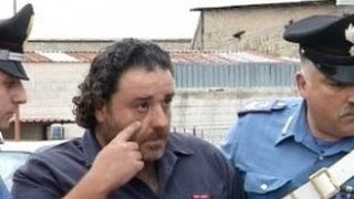 Castelvolturno CE  Camorra  Pizzo e droga sul litorale domizio 10 arresti live 040612 [upl. by Aiekam]