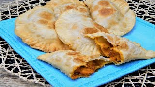 Como hacer Empanadillas de Camarones al estilo Boricua en Español [upl. by Nailluj]