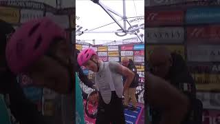 Tadej Pogacar gives Giulio Pellizzari his glasses and pink jersey after the stage 💖🤝 cycling giro [upl. by Hukill]