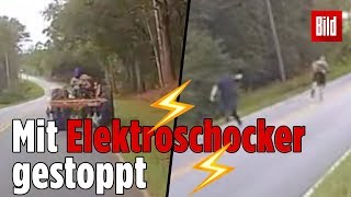 Polizist tasert TraktorDieb bei Fluchtversuch [upl. by Lleraj530]