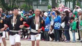 2012 古知野神社祭礼 本厄 江友獅会 小学校入場 [upl. by Atnuahsal874]