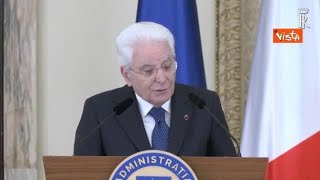 Rissa alla Camera Mattarella quotScena indecorosaquot [upl. by Murrah529]