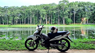 Driving a 97cc motorbike to travel [upl. by Nered982]