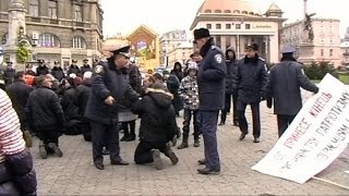 La discriminación contra los católicos ortodoxos en Lviv [upl. by Cadel757]