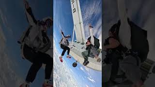 ytshorts skydiving skydive trendingshorts skydivingdubai viralshort top viralreels youtube [upl. by Menon]