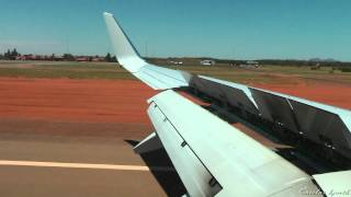 Turbulence approach to Ayers Rock Qantas Boeing 737800W HD [upl. by Eiramannod727]