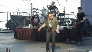 Cole Swindell  Love you too late  Seven Seas Food Festival Seaworld 2019 [upl. by Alset567]