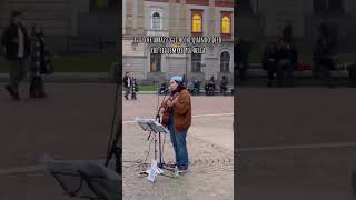 Suono quotsempre belloquot di Coez in piazza busker busking artistaemergente [upl. by Irehc]