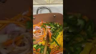 Singapore noodles singapore food yummy youtubeshorts motivation viralvideo calmdown artist [upl. by Carolyn]