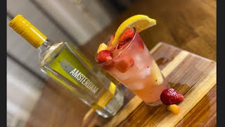 STRAWBERRY PINEAPPLE LEMONADE  NEW AMSTERDAM PINEAPPLE  REFRESHING ADULT DRINKS  BRUNCH DRINKS [upl. by Ahsyekat734]