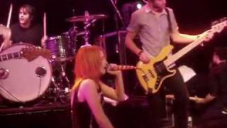 Miracle Outro  Paramore Live London Islington LEGENDADO [upl. by Laddie26]