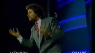 Beppe Grillo al Festival di Sanremo 1989 [upl. by Ykcaj]