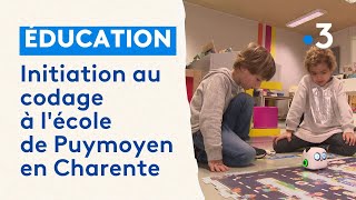 École 42  initiation au codage à lécole de Puymoyen en Charente [upl. by Adnovay]