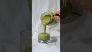 Smoothie vert énergisant  la recette facile et rapide [upl. by Ultun]