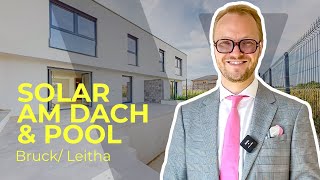 Haus kaufen WienUmgebung Moderne Doppelhaushälfte mit Solar amp Pool [upl. by Larrad]