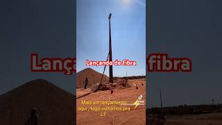 Lançando de fibra óptica em poste [upl. by Mazurek492]